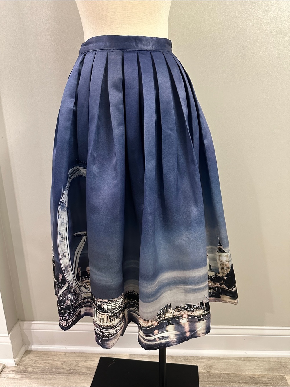 Chicwish Navy to Light Blue Pleated A-Line Skirt with Cityscape Border